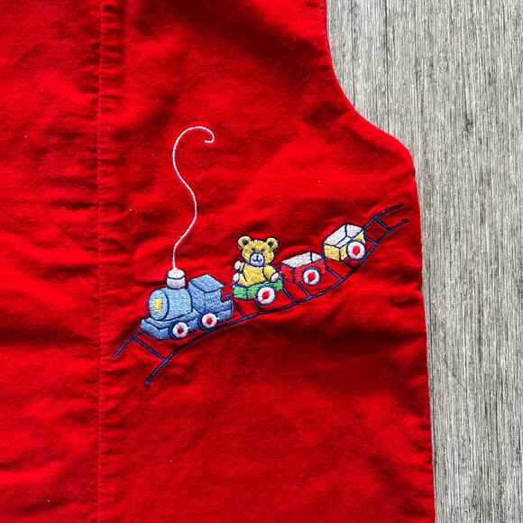 Vintage Red 100% Cotton Velvet Embroidered Bear Train Romper Size 24 Months - Picture 3 of 9